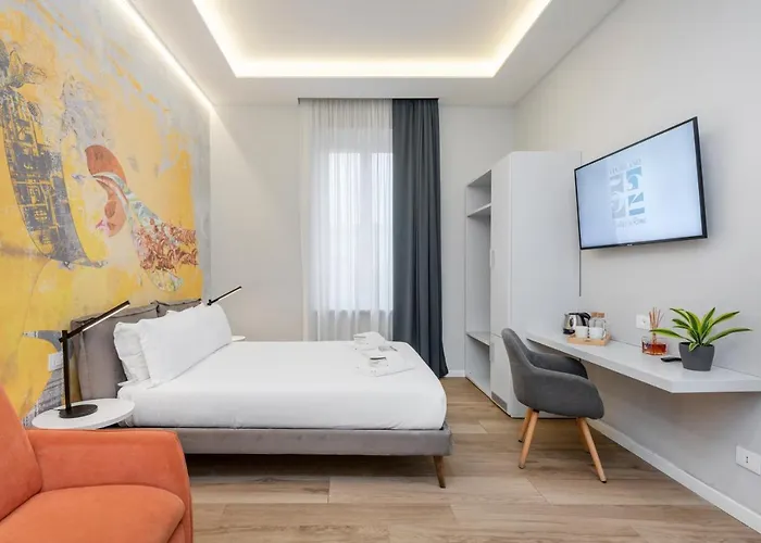 B-stay Via Milano 52 4* Rome