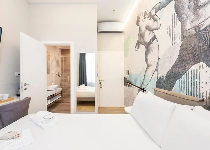 B-stay Via Milano 52 Maison d'hôtes 4*