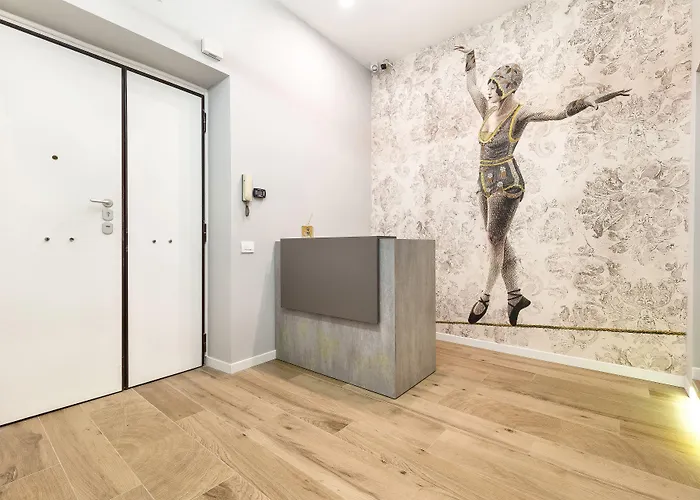 B-stay Via Milano 52 Maison d'hôtes 4*